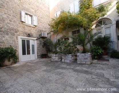 Apartmani Dragicevic Stari Grad,Budva, privatni smeštaj u mestu Budva, Crna Gora